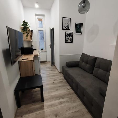 Little Room 7 - Pokoj Z Prywatna Lazienka I Aneksem Stettin Exterior foto