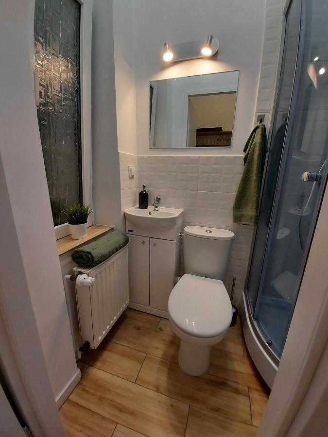 Little Room 7 - Pokoj Z Prywatna Lazienka I Aneksem Stettin Exterior foto